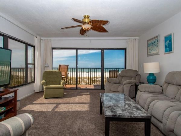 Clearwater Vacation Condo Rental Sleeps Ten Guests