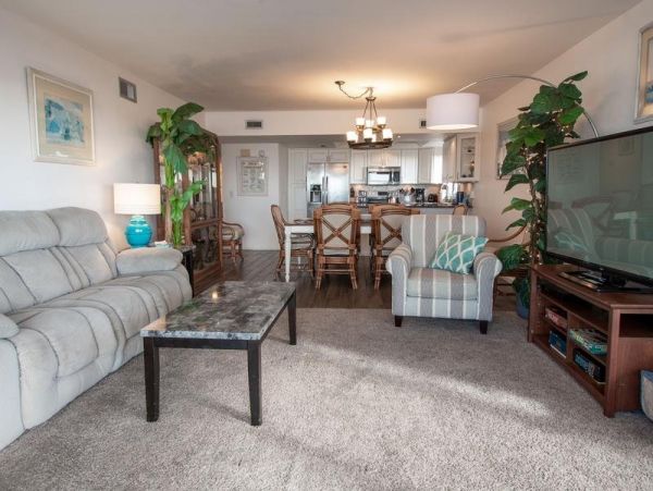 Clearwater Vacation Condo Rental Sleeps Ten Guests