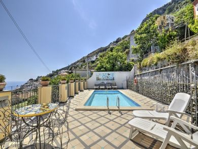 Praiano 2 Bedroom Vacation Home with Private Pool