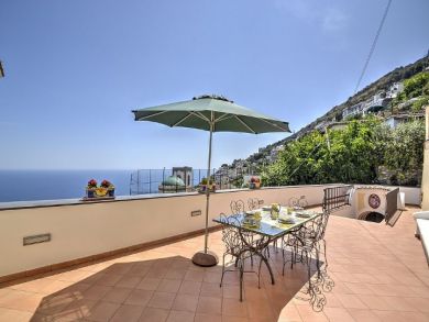 Praiano 2 Bedroom Vacation Home with Private Pool