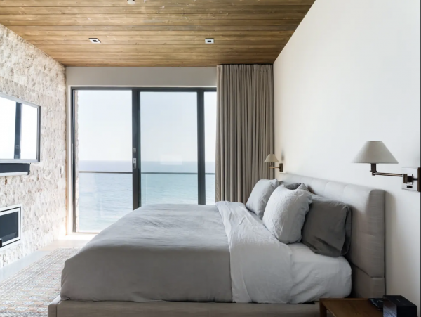 Santa Barbara Luxury Vacation Home Rental Sleeps Ten Guests