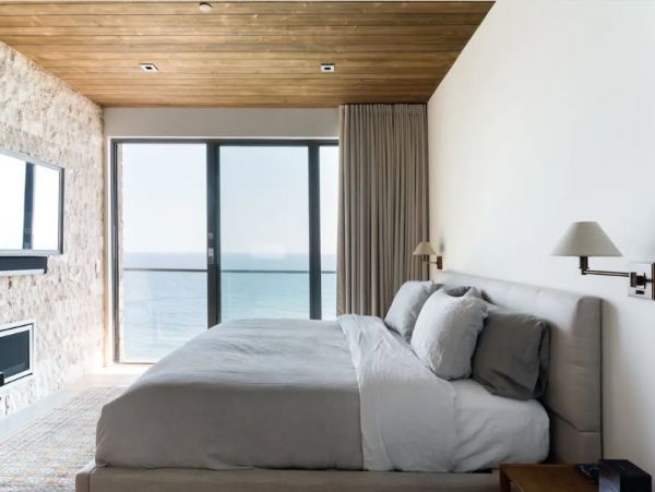 Santa Barbara Luxury Vacation Home Rental Sleeps Ten Guests