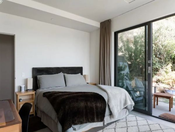 Santa Barbara Luxury Vacation Home Rental Sleeps Ten Guests