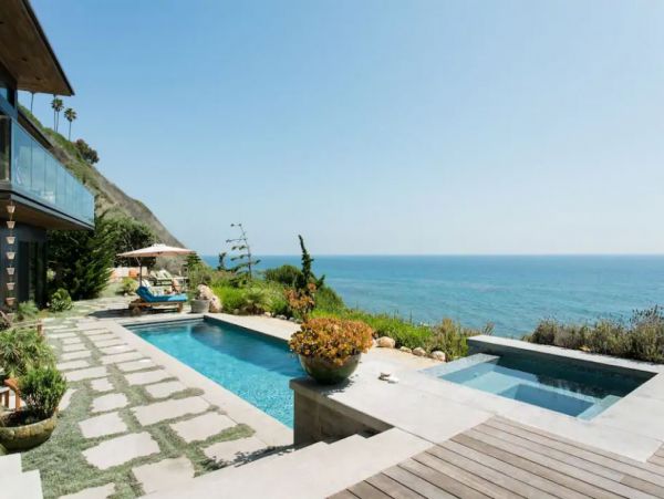 Santa Barbara Luxury Vacation Home Rental Sleeps Ten Guests
