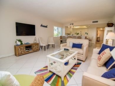 Gulf Views From This Excepcional Sanibel Condo Rental