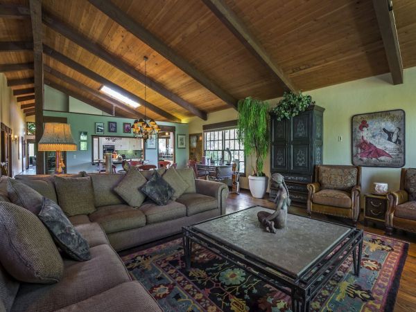 Santa Ynez Luxury Four Bedroom Home Sleeps Ten Guests