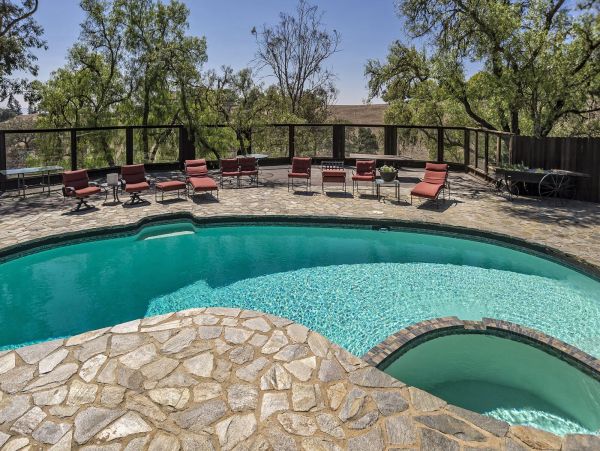 Santa Ynez Luxury Four Bedroom Home Sleeps Ten Guests
