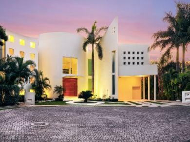 Playa del Carmen Luxury Vacation Home Sleeps Ten Guests