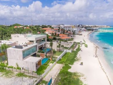 Playa del Carmen Luxury Vacation Home Sleeps Twenty Guests.