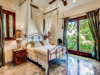 Playa del Carmen Luxury Vacation Home Sleeps Ten Guests