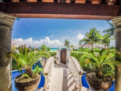 Playa del Carmen Luxury Vacation Home Sleeps Ten Guests