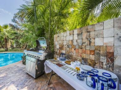 Luxury Vacation Home Rental Sleeps Ten Guests