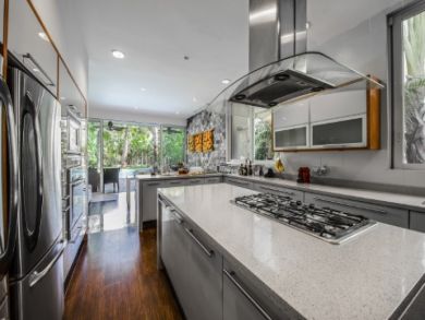 Luxury Vacation Home Rental Sleeps Ten Guests
