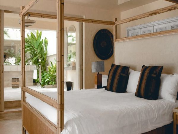 Beachfront Cancun Vacation Home with 10 Bedrooms