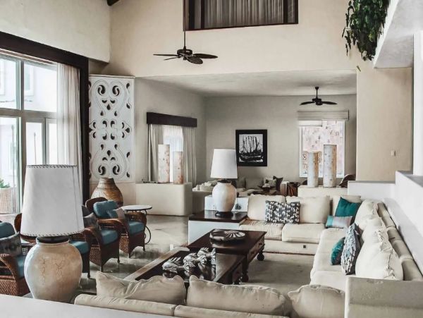 Beachfront Cancun Vacation Home with 10 Bedrooms
