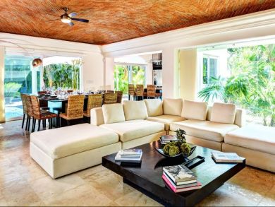 Stunning  5 Bedroom Vacation Home Rental in Playa Del Carmen