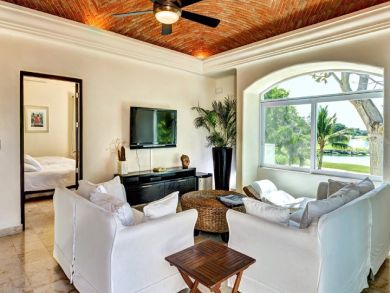 Stunning  5 Bedroom Vacation Home Rental in Playa Del Carmen
