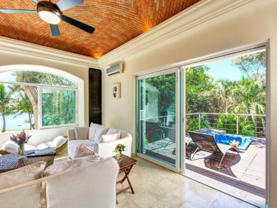 Stunning  5 Bedroom Vacation Home Rental in Playa Del Carmen