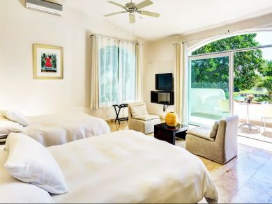 Stunning  5 Bedroom Vacation Home Rental in Playa Del Carmen