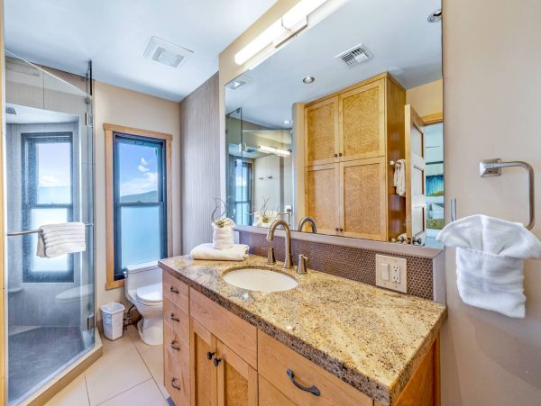 Lahaina Vacation Four Bedroom Townhome Oceanfront Rental