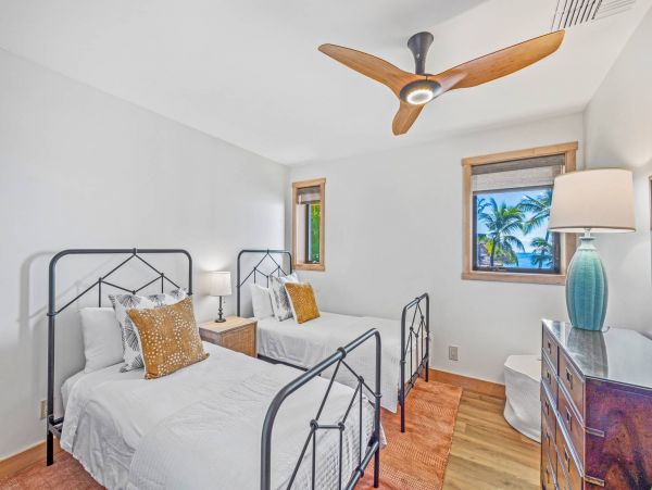 Lahaina Vacation Four Bedroom Townhome Oceanfront Rental