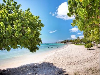 Guadeloupe Vacation Condo Rental Sleeps Six Guests