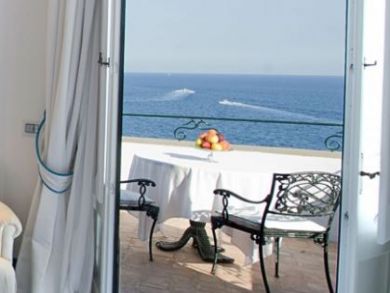 Upscale Rental on Positano. Call Local USA Agent