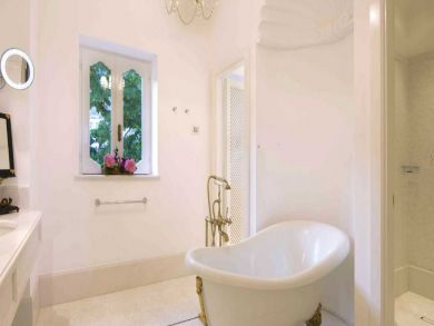 Upscale Rental on Positano. Call Local USA Agent