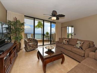 Lahaina Vacation Condo Rental Sleeps Eight Guests