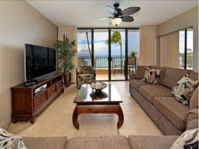 Lahaina Vacation Condo Rental Sleeps Eight Guests