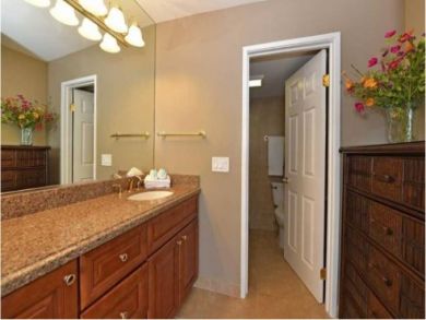 Lahaina Vacation Condo Rental Sleeps Eight Guests