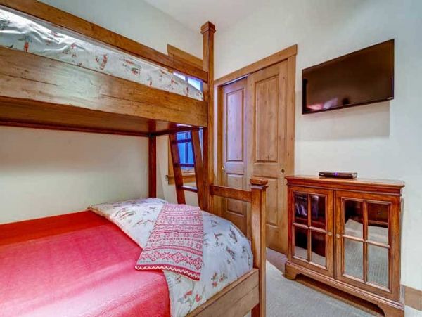 Beaver Creek Vacation Condo rental Sleeps Six Guests