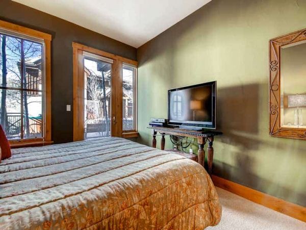 Beaver Creek Luxury Vacation Rental Sleeps Six Guests