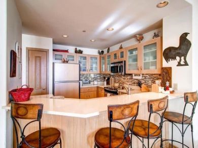 3 Bedroom Beaver Creek Vacation Condo Rental Plus Den