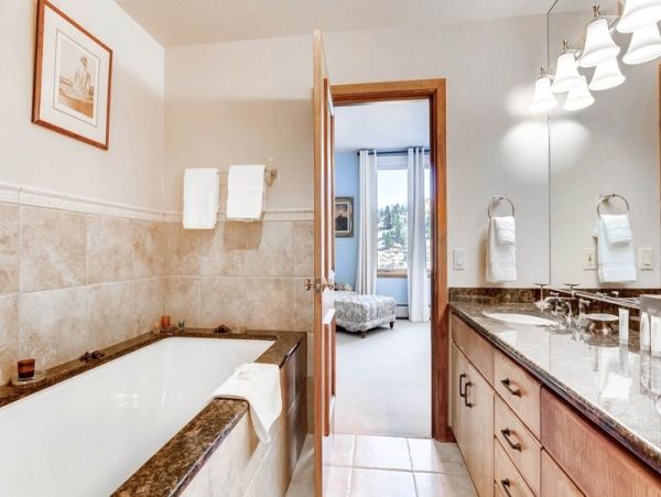 Beaver Creek Vacation Condo Rental Sleeps Eight Guests