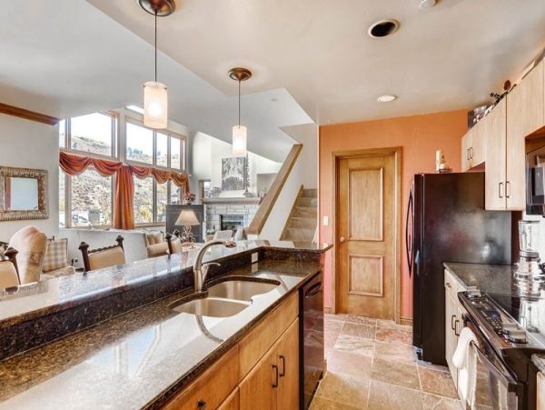 Beaver Creek Vacation Condo Rental Sleeps Eight Guests