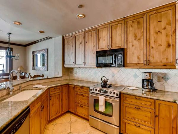 Beaver Creek Vacation Condo Rental Sleeps Eight Guests