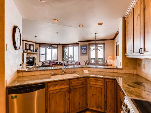 Beaver Creek Vacation Condo Rental Sleeps Eight Guests