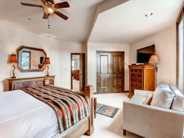 Beaver Creek Vacation Condo Rental Sleeps Eight Guests