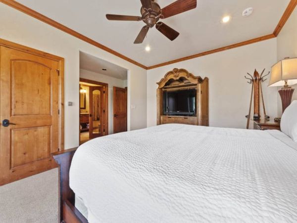 Beaver Creek Three Bedroom Condo for Rent, Ski in Ski Out