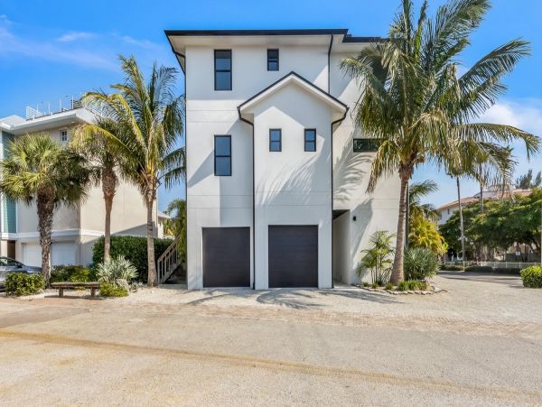 Bradenton Beach Vacation Pool Home with Gulf Views