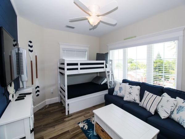 Bradenton Beach Vacation Pool Rental Home Sleeps 15