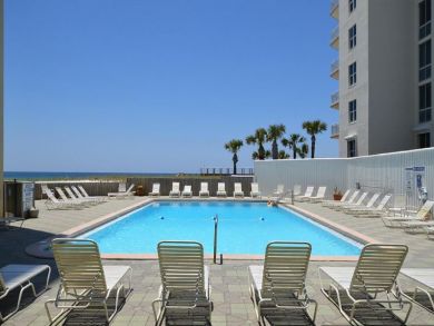 Navarre Vacation Condo Rental Sleeps Six Guests.