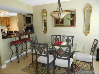 Charming Vacation Rental on Siesta Key. Call Today.