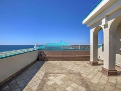 Miramar Beach Vacation Condo Rental Sleeps Twenty two Guests