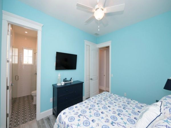 Stunning Vacation Pool Home in Anna Maria Sleeps 10 Guests