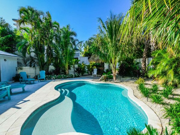 Holmes Beach Vacation Rental Home Sleeps 8 Private Pool