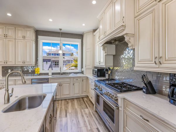 Anna Maria Luxury Vacation Pool Home One Block to the Beach