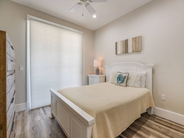 Anna Maria Luxury Vacation Pool Home One Block to the Beach