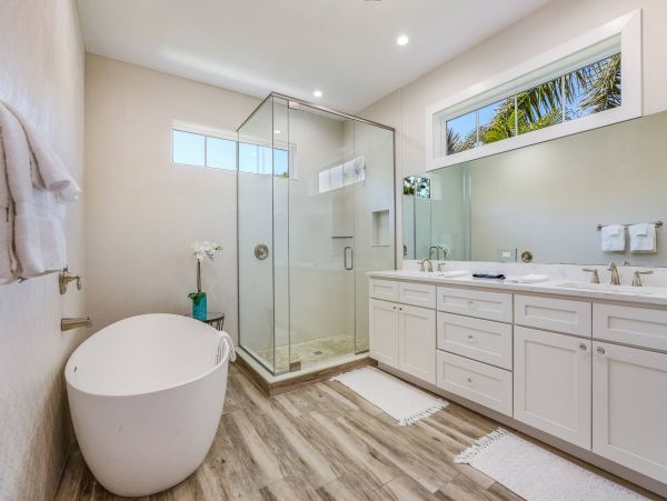 Anna Maria Luxury Vacation Pool Home One Block to the Beach